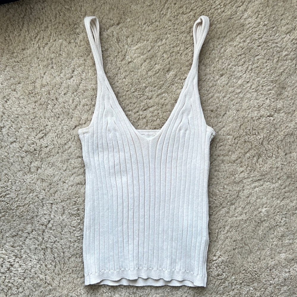 H&M Cream Ribbed Sweater V-Neck Tank - XS